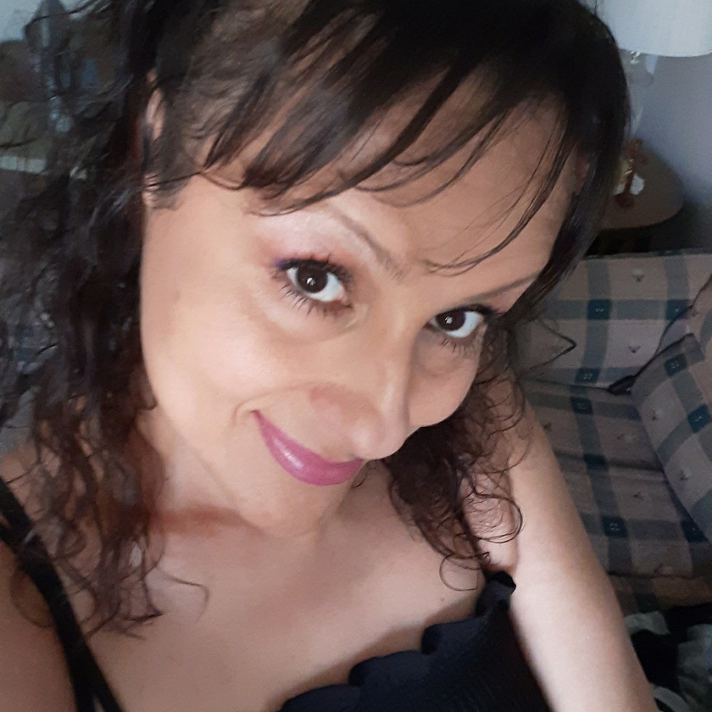 Meet your Posher, Monica